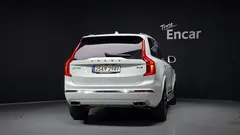2021 Volvo XC90 B6 Inscription, белый — фото 4