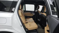 2021 Volvo XC90 B6 Inscription, белый — фото 12
