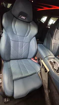 2023 BMW XM 4.4, чёрный — фото 4
