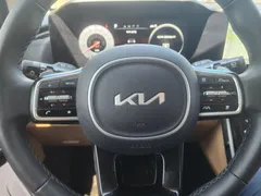2023 Kia Carnival 9-Seater Signature — фото 7