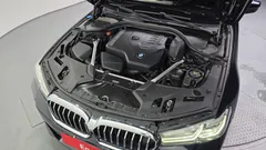 2022 BMW 5-Series 520i M Sport — фото 6