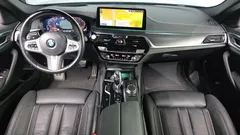 2022 BMW 5-Series 520i M Sport — фото 7