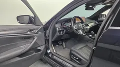 2022 BMW 5-Series 520i M Sport — фото 10