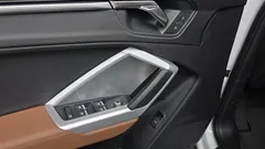 2023 Audi Q3 35 TDI Premium, белый — фото 13