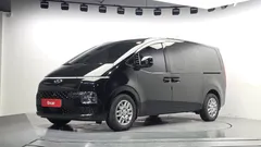 2022 Hyundai Staria Cargo 5-Seater — фото 1