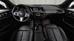2022 BMW 1-Series 120i M Sports, белый — фото 7