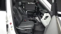 2023 Land Rover Defender 110 D250 SE — фото 11