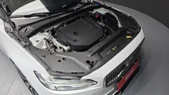 2023 Volvo S90 B6 AWD Ultimate Bright, белый — фото 6