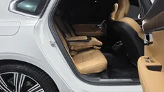 2023 Volvo S90 B6 AWD Ultimate Bright, белый — фото 11