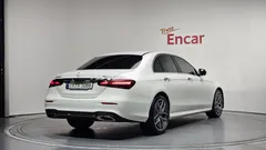 2023 Mercedes-Benz E-Class E220d 4MATIC AMG Line — фото 2