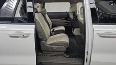 2021 Kia Canival Diesel 9-Seater Signature, белый — фото 15