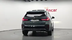 2024 BMW X1 xDrive 20i M Sport, голубой — фото 4