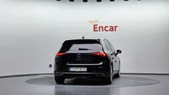 2022 Volkswagen Golf 2.0 TDI Premium — фото 4