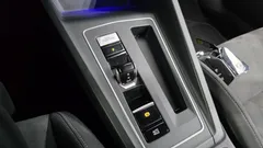 2022 Volkswagen Golf 2.0 TDI Premium — фото 9