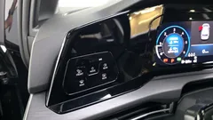 2022 Volkswagen Golf 2.0 TDI Premium — фото 17