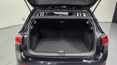 2022 Volkswagen Golf 2.0 TDI Premium — фото 20
