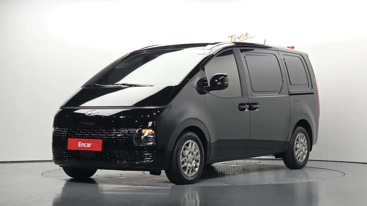 2023 Hyundai Staria Cargo 3-Seater