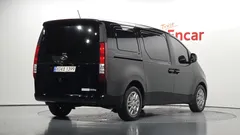 2023 Hyundai Staria Cargo 3-Seater — фото 2