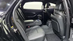 2023 Audi A8 50 TDI Quattro Premium — фото 16