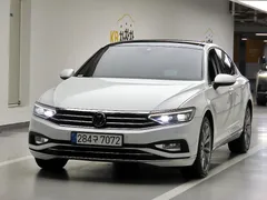 2022 Volkswagen Passat 2.0 TDI Prestige, белый — фото 2