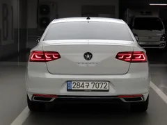 2022 Volkswagen Passat 2.0 TDI Prestige, белый — фото 3