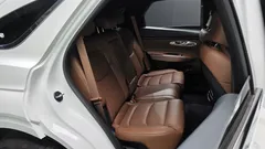 2023 Genesis GV70 2.5T Gasoline AWD, белый — фото 11