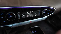 2023 Genesis GV70 2.5T Gasoline AWD, белый — фото 18