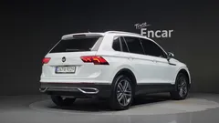 2023 Volkswagen Tiguan 2.0 TDI Prestige, белый — фото 2