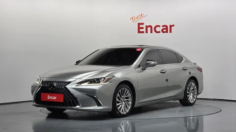 2023 Lexus ES Luxury Plus