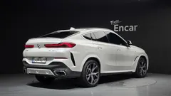 2022 BMW X6 xDrive30d M Sport — фото 2