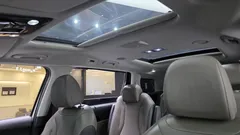 2024 Kia Canival Gasoline 9-Seater Signature, белый — фото 18