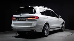 2024 BMW X7 xDrive 40i Design Pure Excellence 6-Seater, белый — фото 2