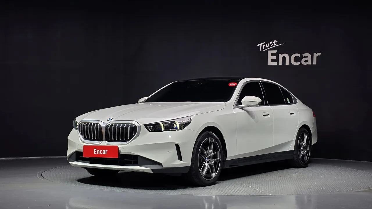 2024 BMW 5-Series 530i xDrive