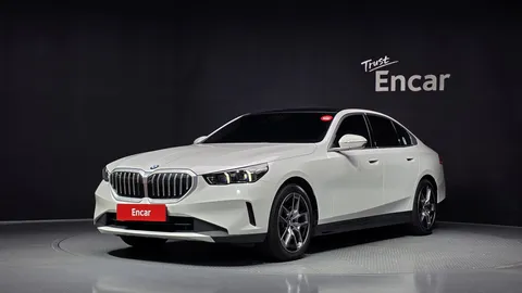 2024 BMW 5-Series 530i xDrive