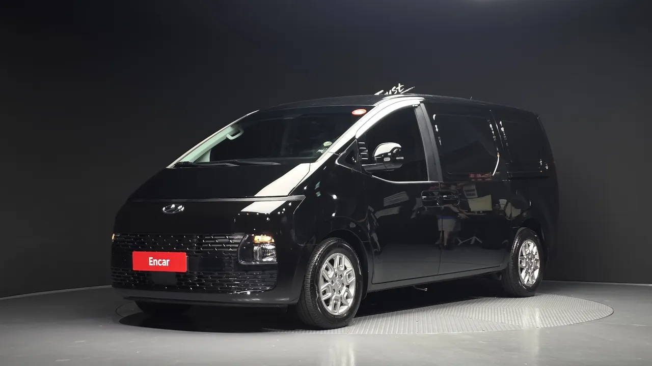 2024 Hyundai Staria Cargo 3-Seater