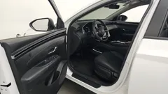 2023 Hyundai Tucson Premium 2WD, белый — фото 10