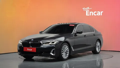 2022 BMW 5-Series 530i Luxury