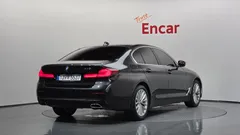 2022 BMW 5-Series 530i Luxury — фото 2
