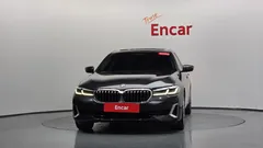 2022 BMW 5-Series 530i Luxury — фото 3