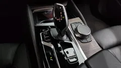 2022 BMW 5-Series 530i Luxury — фото 9