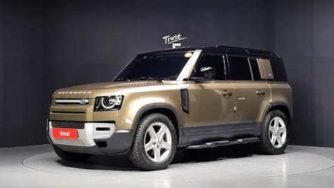 2022 Land Rover Defender 110 D250 SE