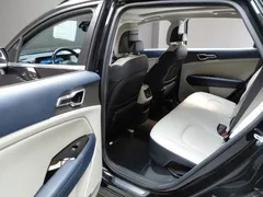 2023 Kia Sportage Signature 2WD — фото 18