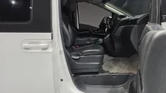 2023 Hyundai Staria 4WD Tourer 9-Seater — фото 15