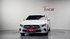 2022 Mercedes-Benz A-Class A220 Hatchback — фото 3