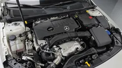 2022 Mercedes-Benz A-Class A220 Hatchback — фото 6