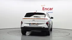 2023 Hyundai Kona Modern, белый — фото 4
