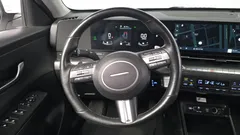 2023 Hyundai Kona Modern, белый — фото 12
