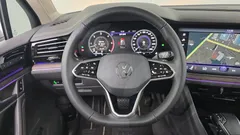 2023 Volkswagen Touareg 3.0 TDI Prestige, коричневый — фото 20