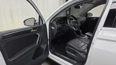 2022 Volkswagen Tiguan 2.0 TDI Premium — фото 10
