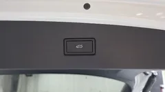 2022 Volkswagen Tiguan 2.0 TDI Premium — фото 17